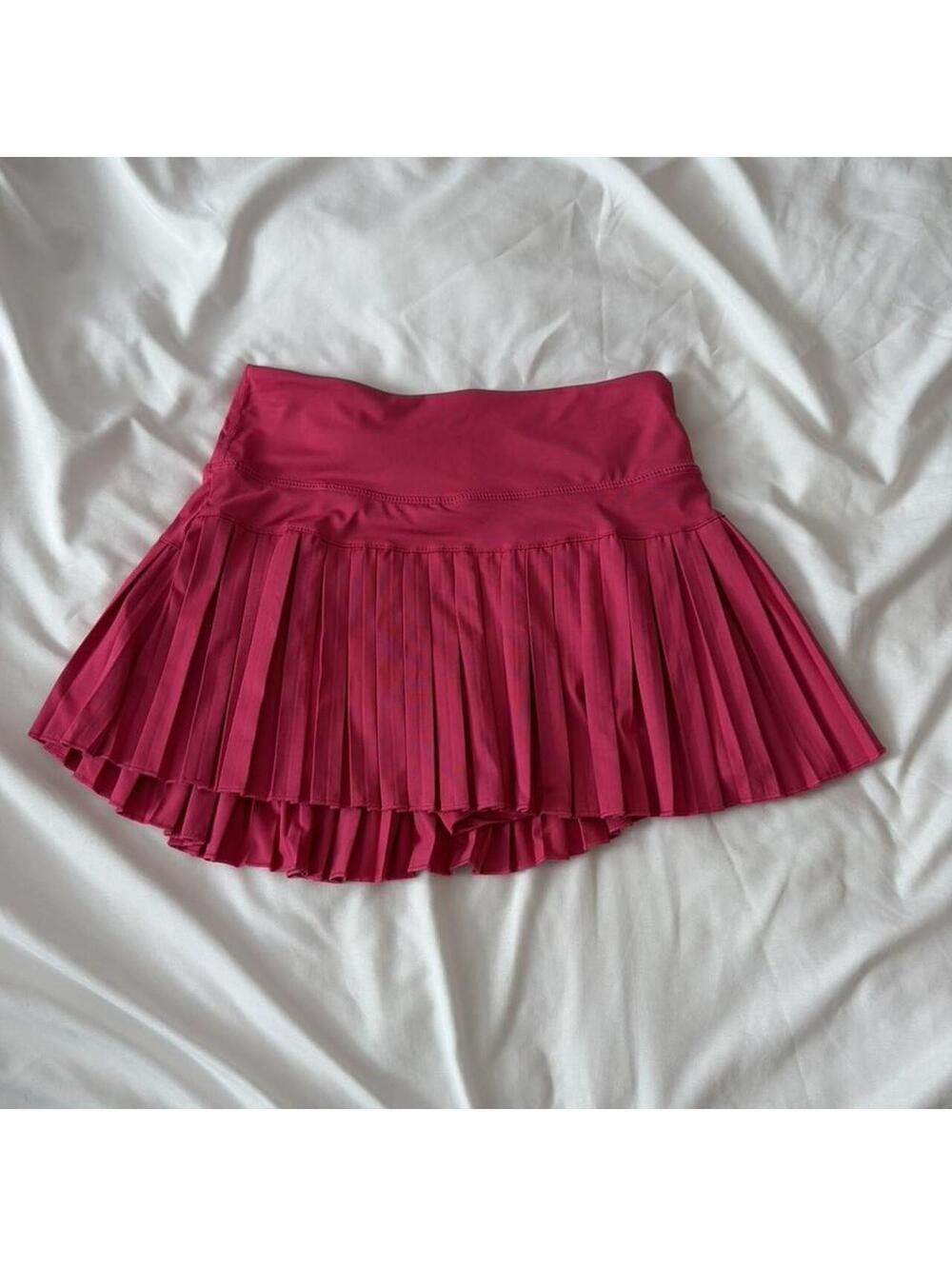Gold Hinge pink pleated tennis skirt
